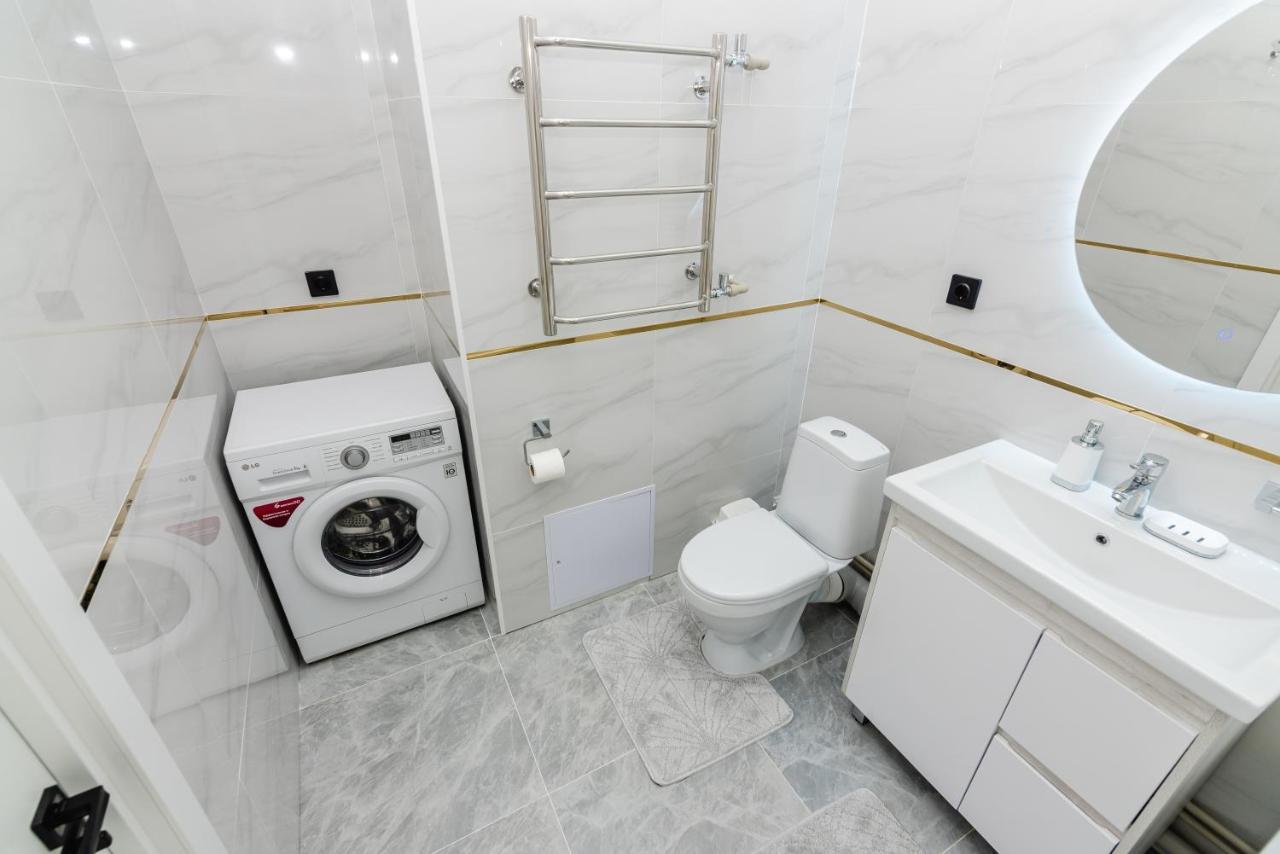Appartement Heaven 10 à Almaty Extérieur photo